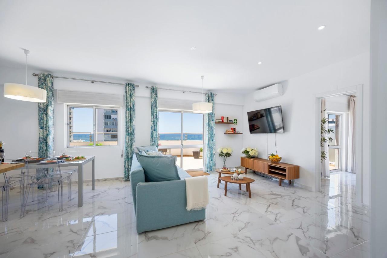 Apartment Stylish Algarve With Spacious Terrace & Sea Views Quarteira