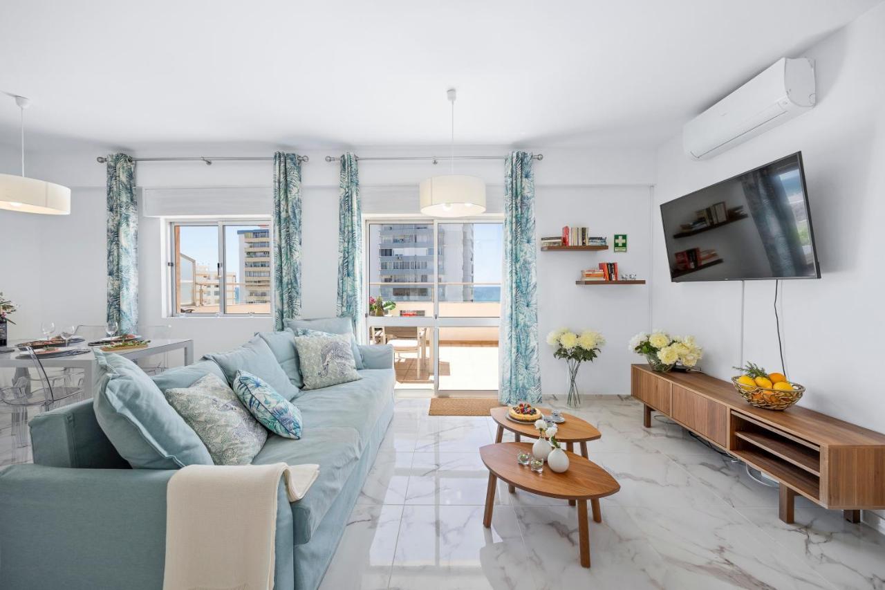 Stylish Algarve With Spacious Terrace & Sea Views Apartment Quarteira