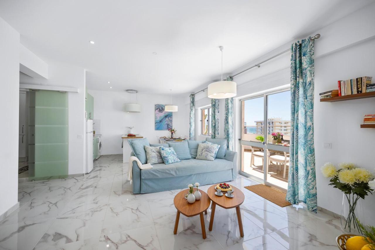 Apartment Stylish Algarve With Spacious Terrace & Sea Views *