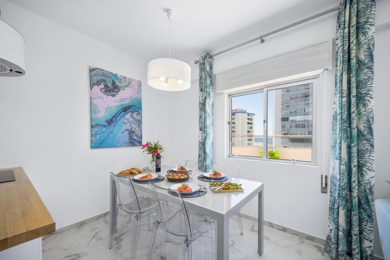 Apartment Stylish Algarve With Spacious Terrace & Sea Views