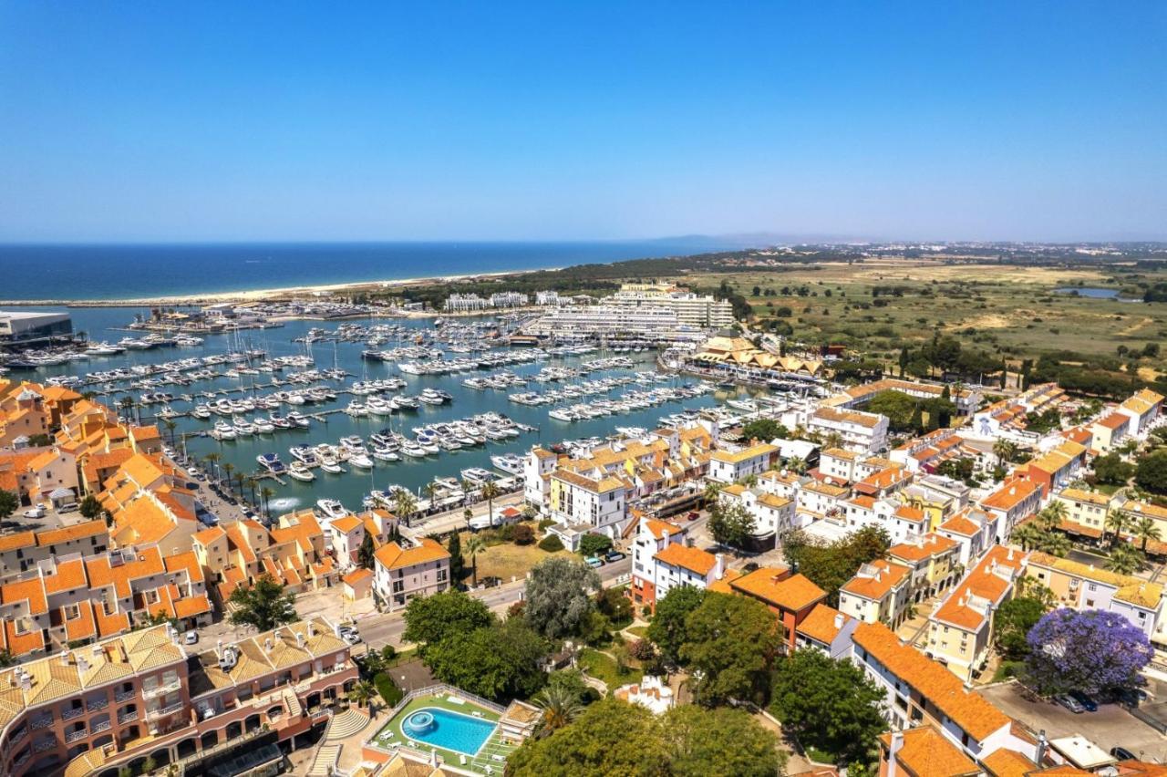 Stylish Algarve With Spacious Terrace & Sea Views Apartment *